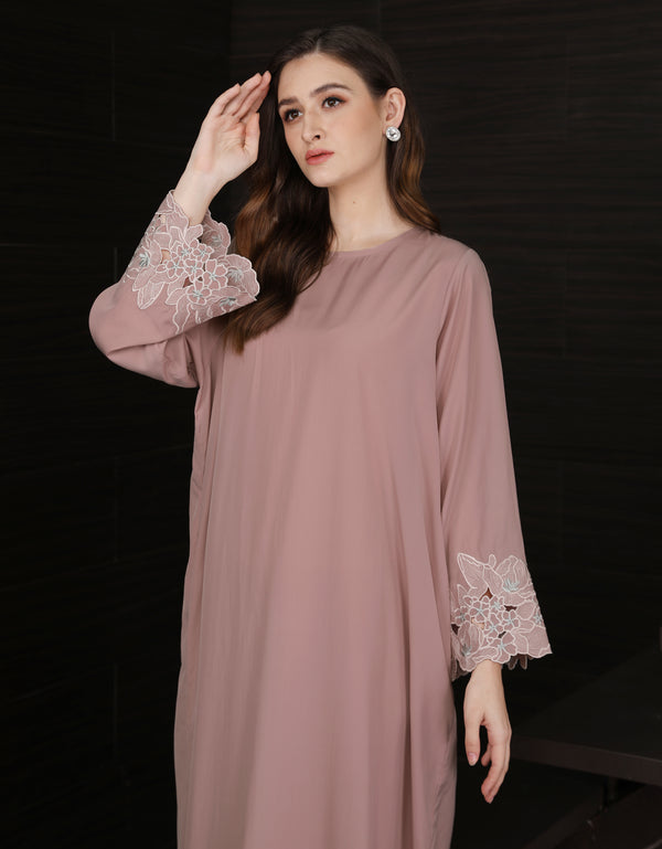 ABAYA AAMANI (LT.PINK)